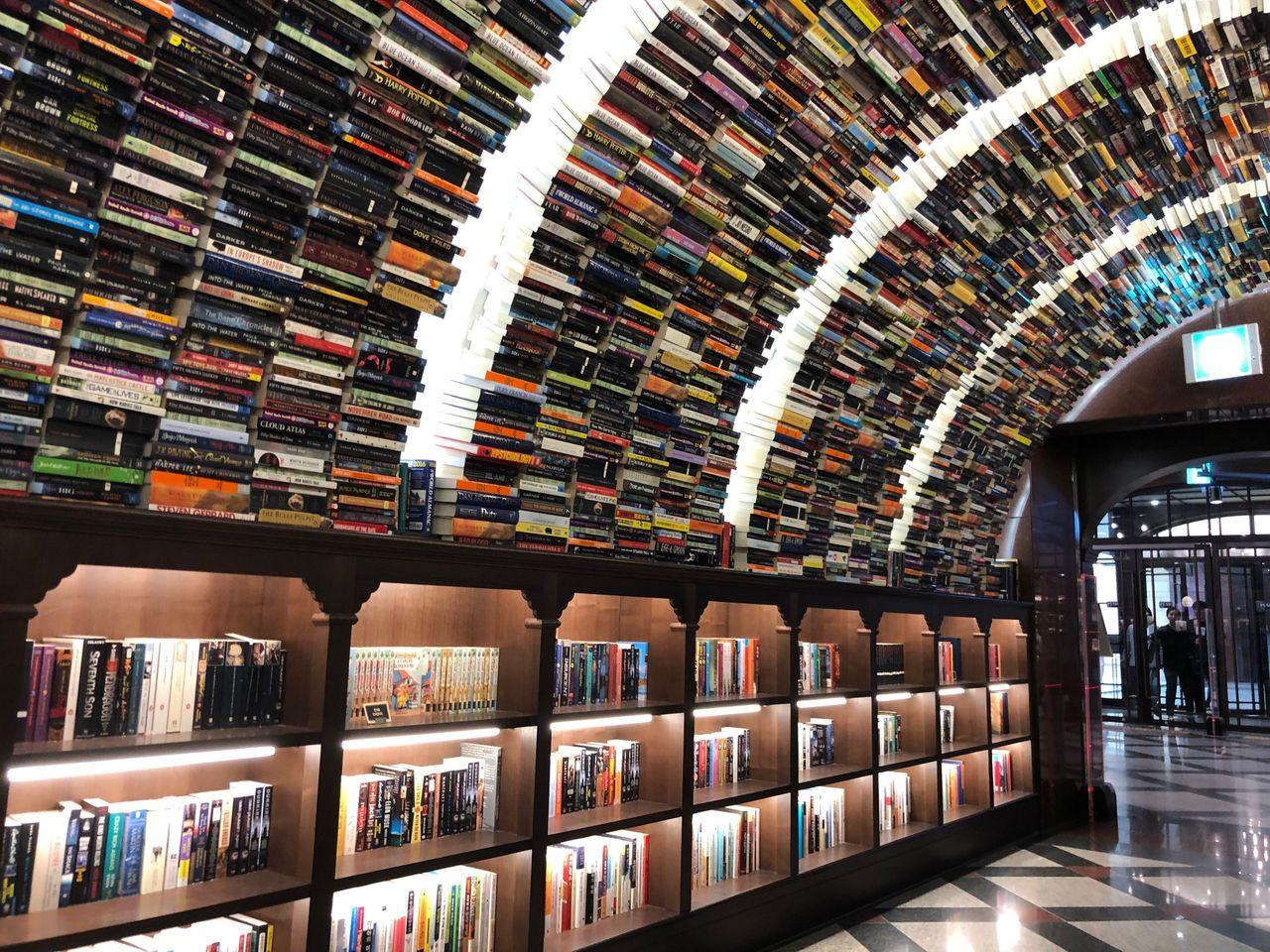 Euljiro Arc.N.Book | Beautiful tunnel made of walls filled with books!